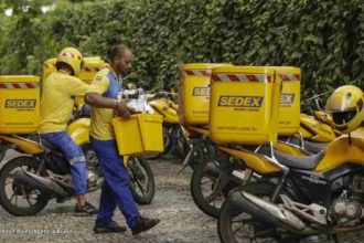 Correios anunciam concurso para contratar 3,2 mil carteiros