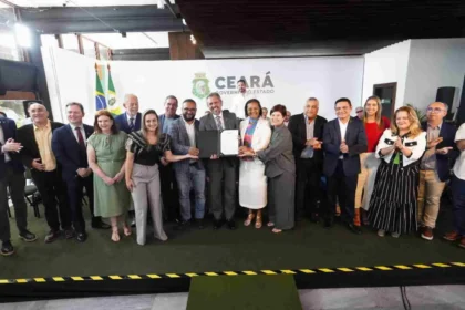Governo do Ceará amplia acesso ao ensino superior em 65 municípios