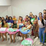 SETAS de Itapiúna distribui 28 kits de enxoval no encerramento de grupo de gestantes