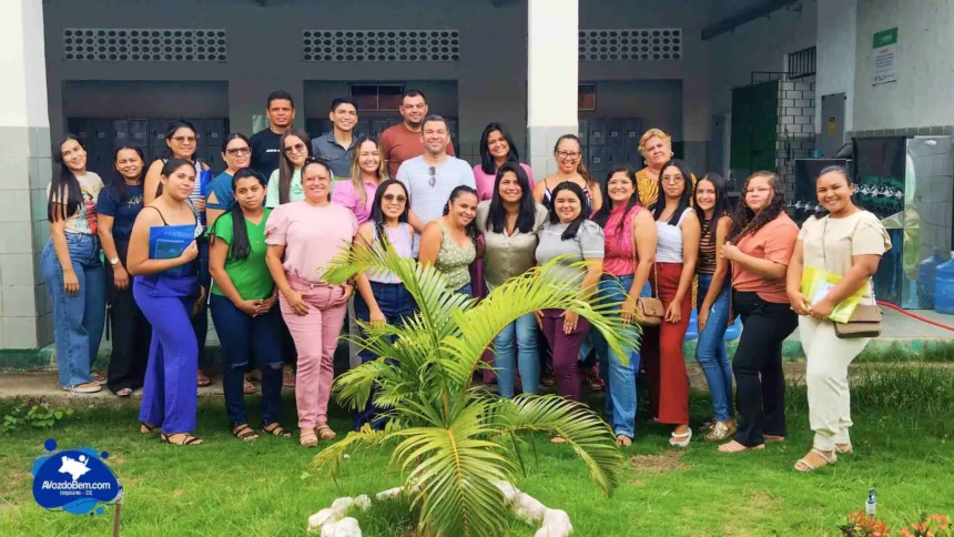 Professores do Centro Educacional Farias Costa participaram de palestra sobre Autismo no contexto educacional